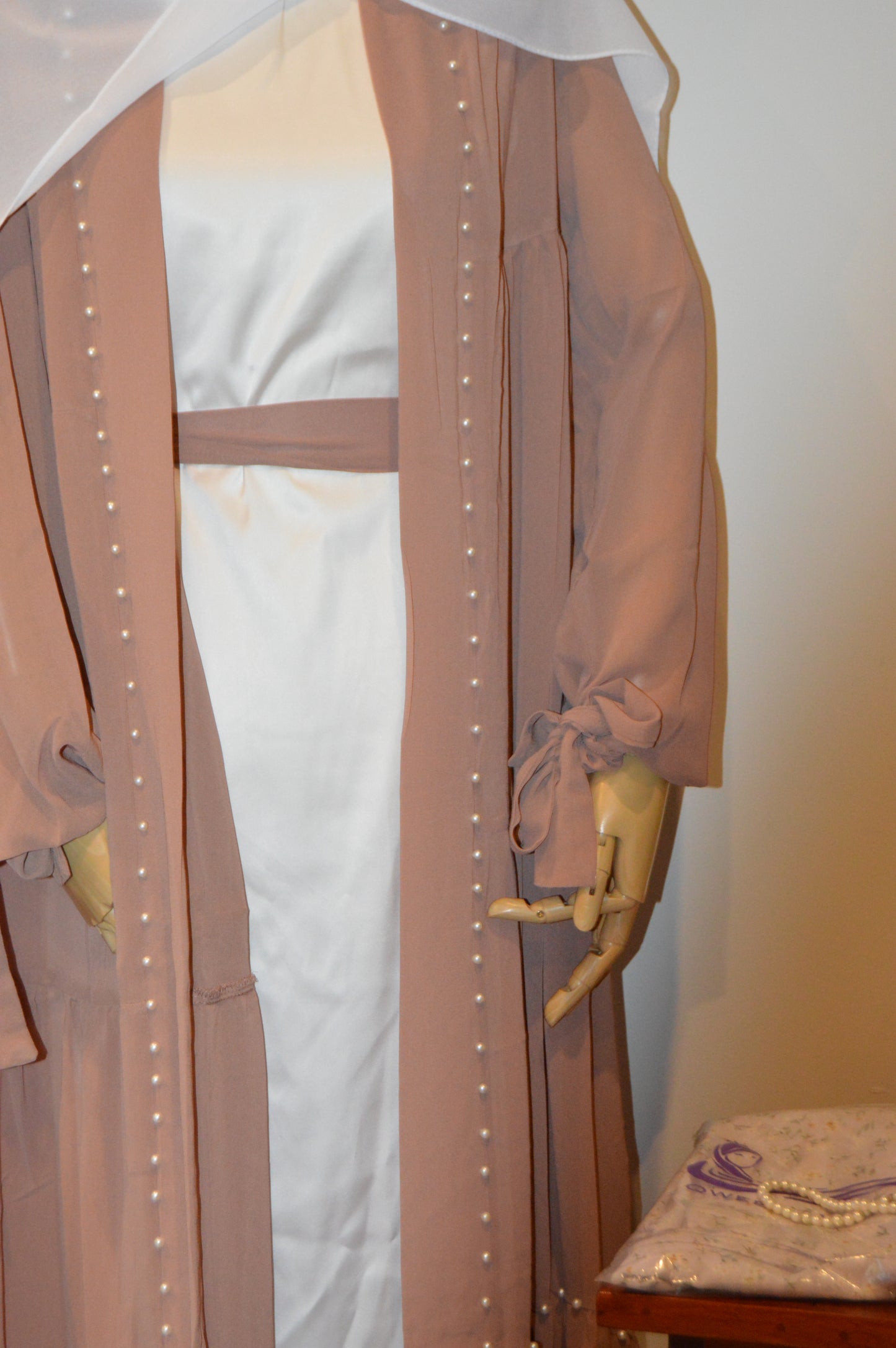 Pearl Abaya