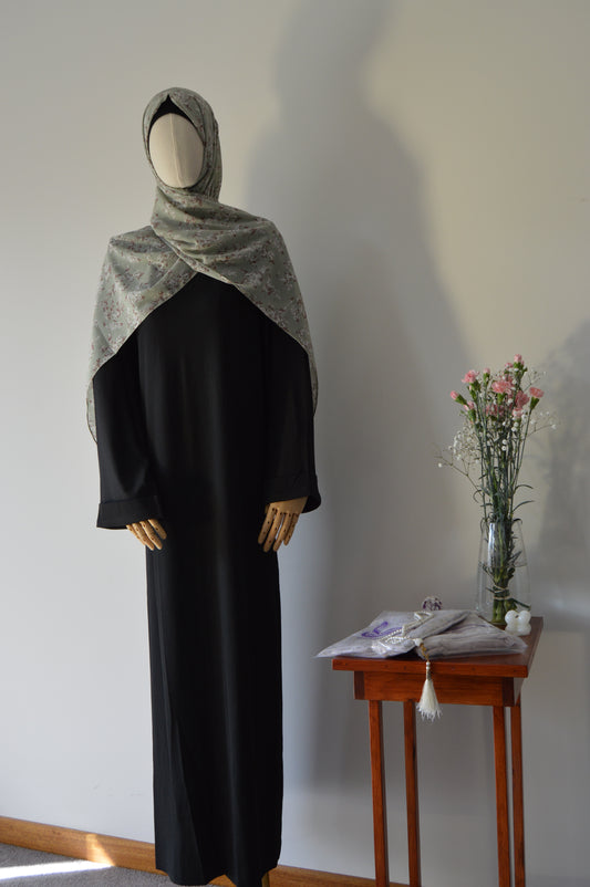 Maneeha Abaya