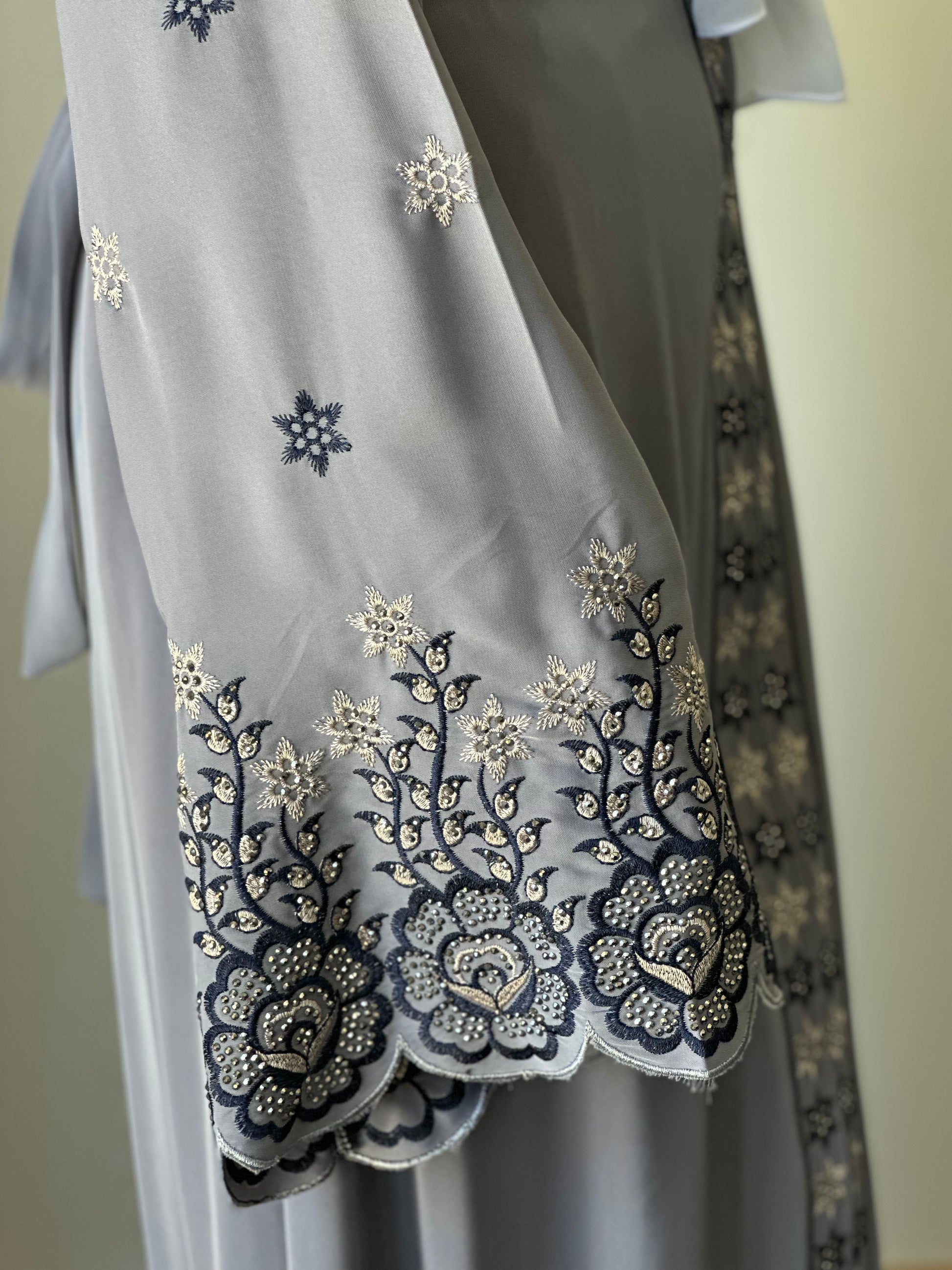 The Luxury Abaya Qween Modest