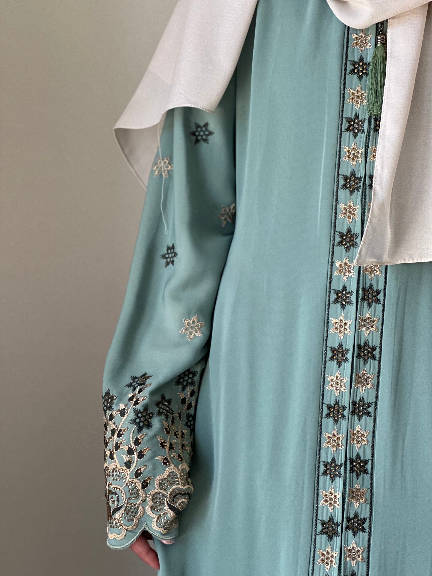 The Luxury Abaya Qween Modest